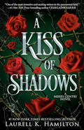 A Kiss of Shadows: A Merry Gentry Novel - Paperback